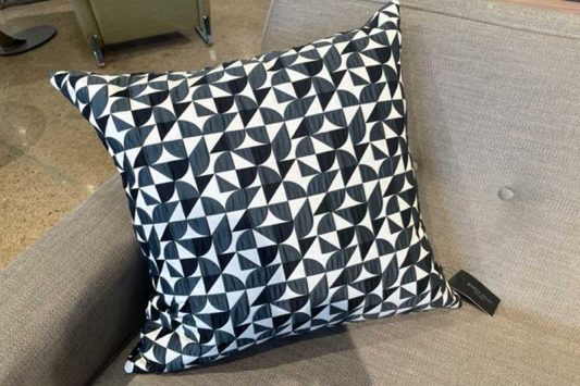 Brasilia Square Pillow