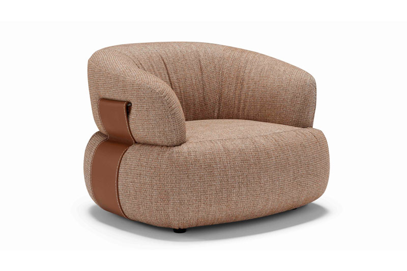 MaxDivani Dana chair