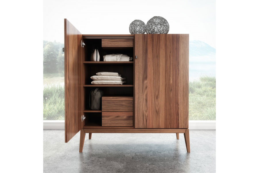 Moment-Dresser Moment-Dresser