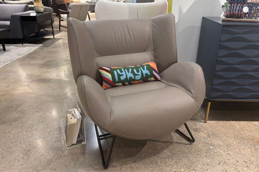 Vilmers-Peach-chair